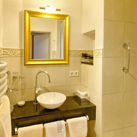 & Restaurant Kaiserhof Hotel