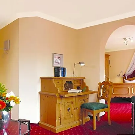 & Restaurant Kaiserhof 호텔 3*